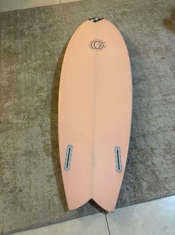 Twin 5’6 של ghram smith