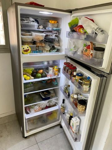 מקרר למכירה