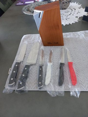 סט סכינים חדש