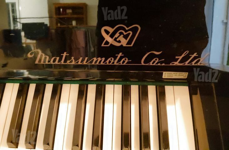 פסנתר Atlas Matsumoto M-2