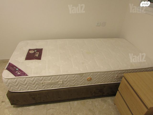 זוג מיטות הורים + מזרונים