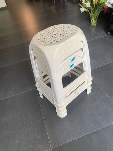 כיסאות