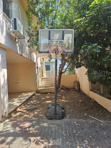 סל כדורסל-עם הובלה!