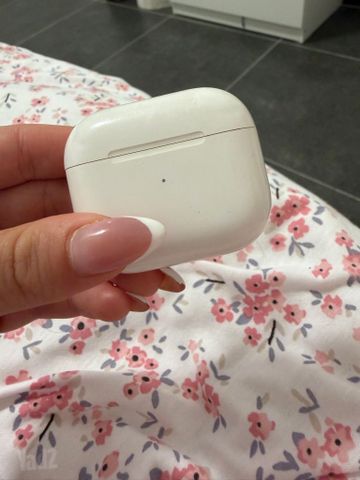 AirPods 3