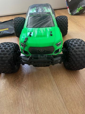 רכב שלט ARRMA Granite 4X4