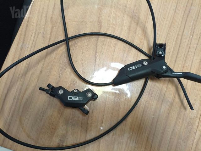 ברקסים sram DB8 4 piston