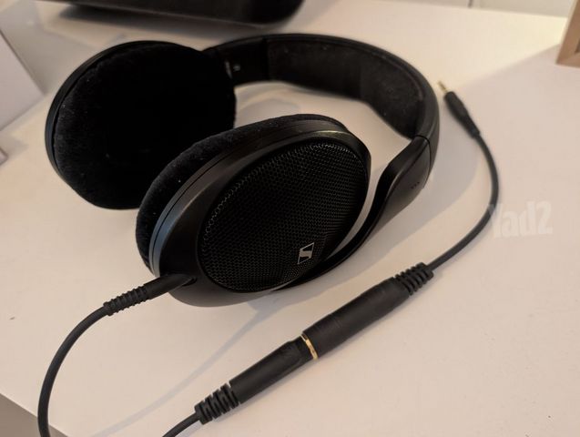 אוזניות Sennheiser HD 560S