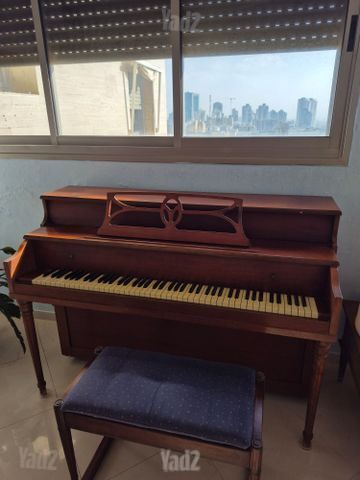 פסנתר Mason & Risch