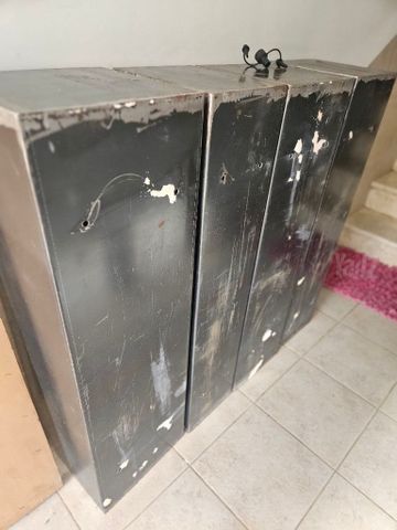מדפים מברזל