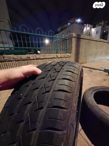 זוג צמיגים