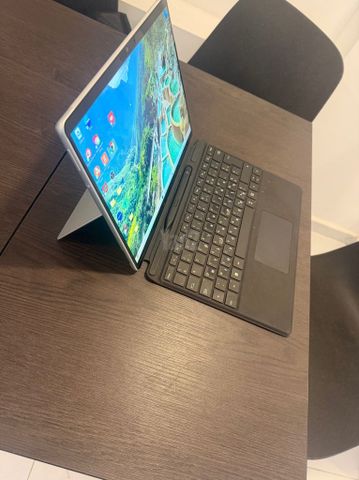 Microsoft Surface Pro 8 I5