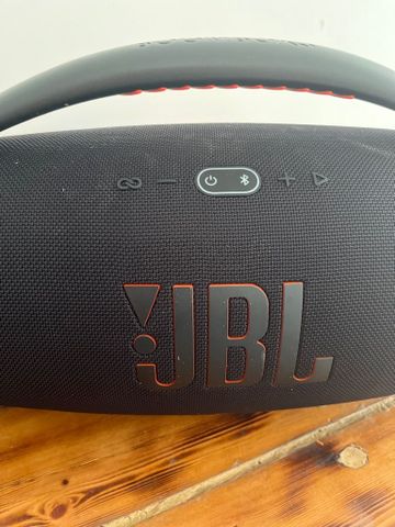 רמקול jbl bombax 3