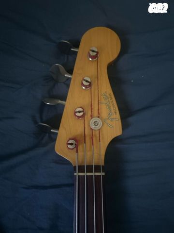 Fender fretless p bass cij