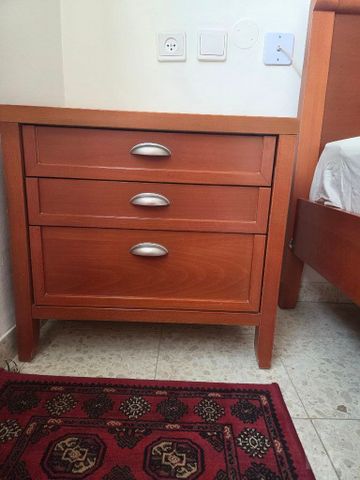 מיטה זוגית  ושידות