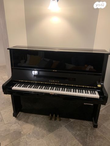 פסנתר  YAMAHA U2 SILENT