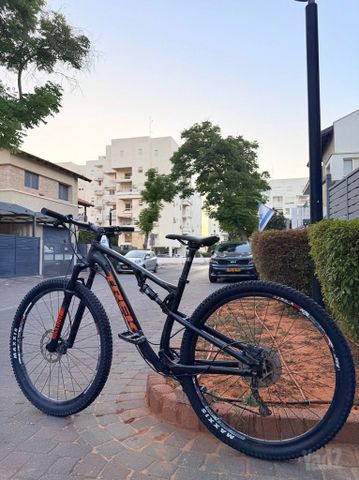 TREK SUPERFLY FS 7 29” M