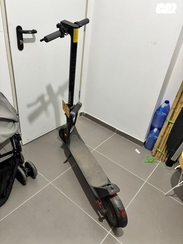 Xiaomi MI Electric Scooter 4