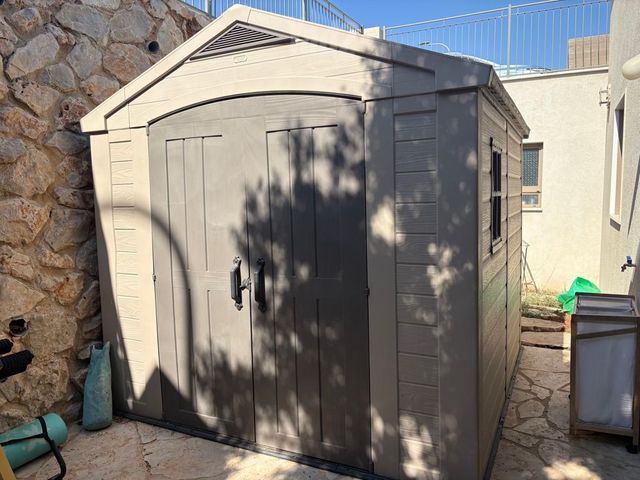 מחסן כתר 8x8