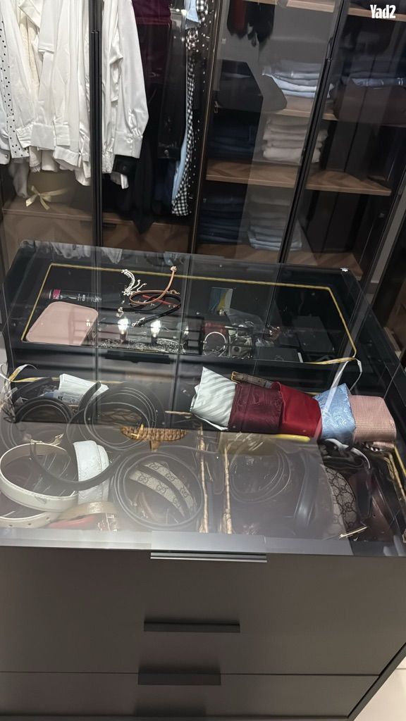 חדר ארונות