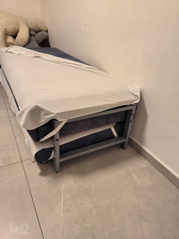 2 מיטות יחיד aeroflex