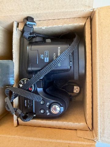 Kodak PIXPRO AZ425