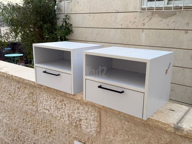 שידת צד