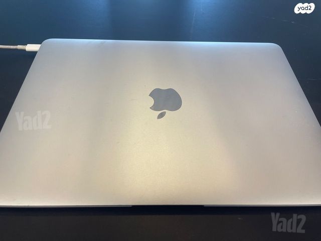 Macbook air  mid 2015