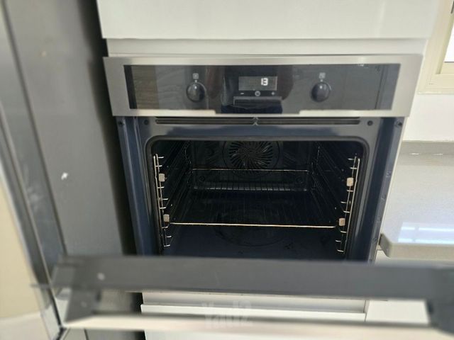 תנור Electrolux EOB5450AAV
