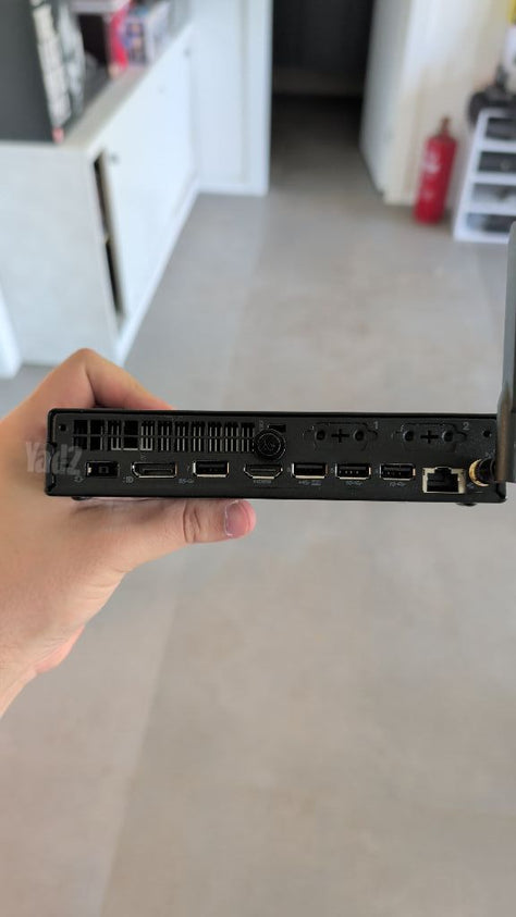 ThinkCenter M70q gen 4