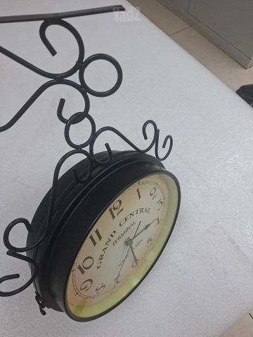 שעון רכבת לטליה