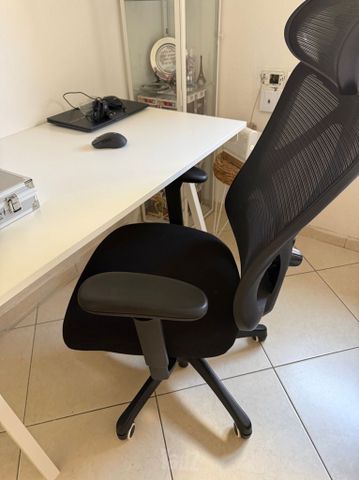 כיסא משרדי