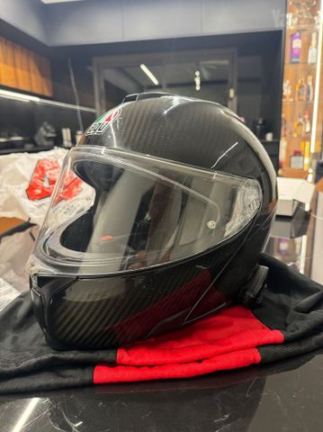קסדת agv