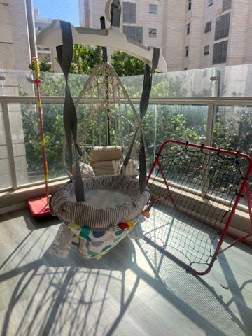 נדנדה לפעוטות