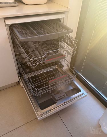 מדיח עומד בוש Bosch SMS4HCW19E