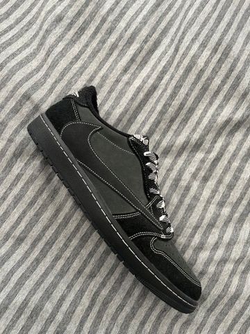 Nike x travis scott
