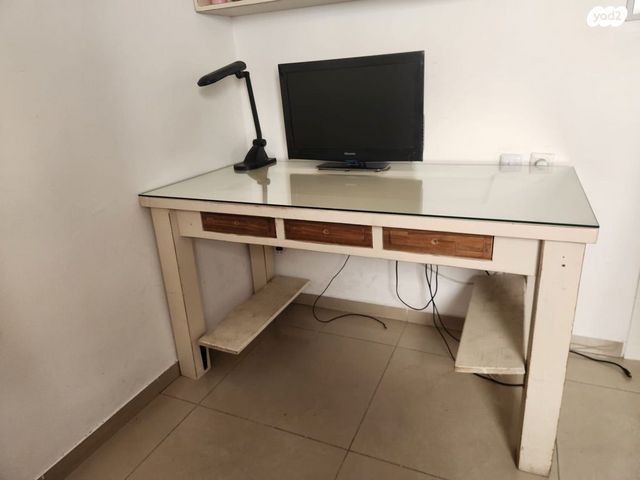 שולחן כתיבה