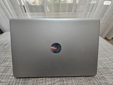 HP 15 250 G8
