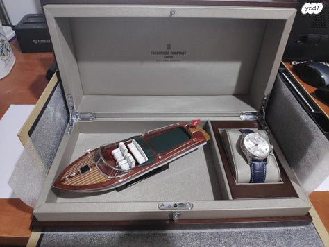 Frederique Constant Runabout