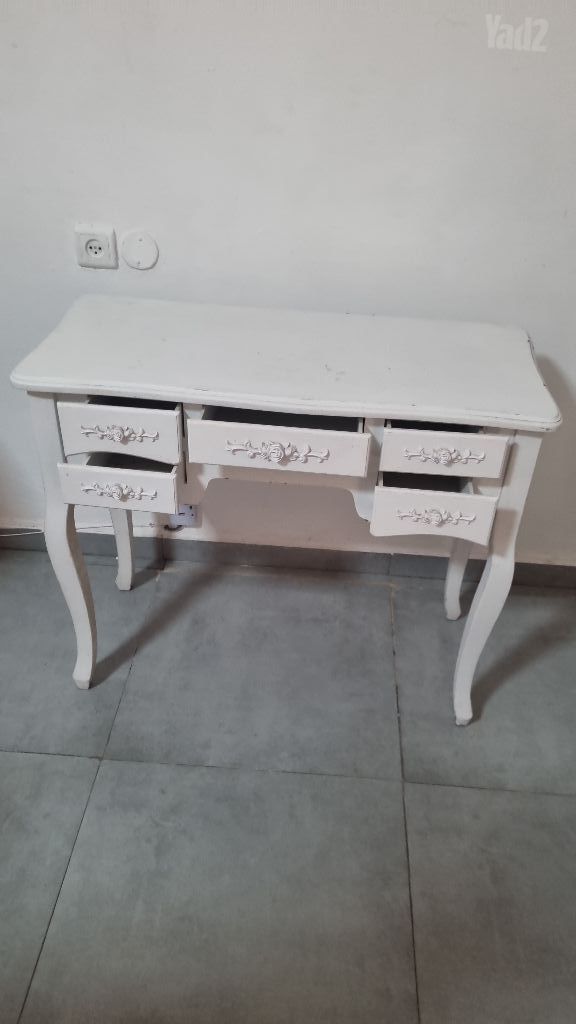 שידה עץ מלא