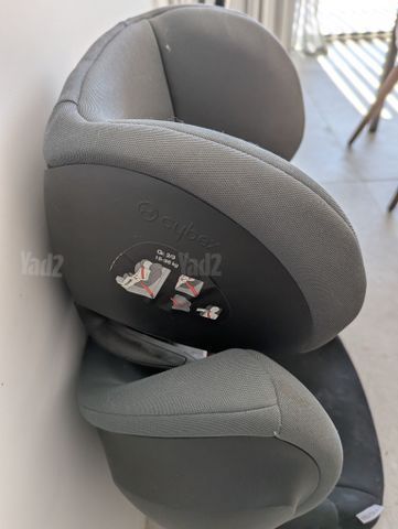 בוסטר cybex solu m- fix sl