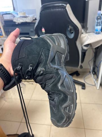 נעליי lowa