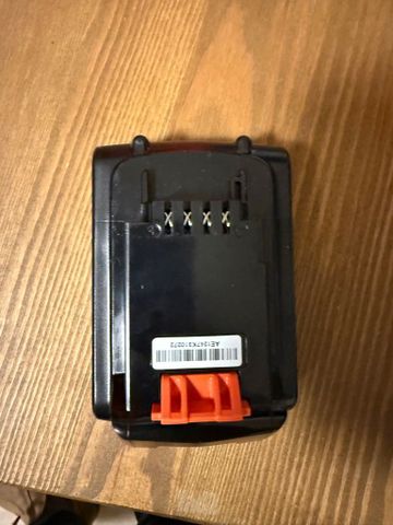 סוללת Black+Decker 2Ah חדשה