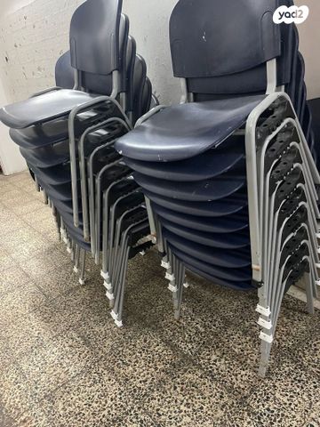 כיסאות