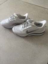 נעלי Nike Pegasus Premium