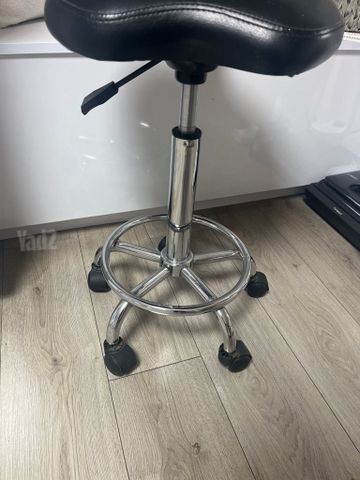 כסא ספר