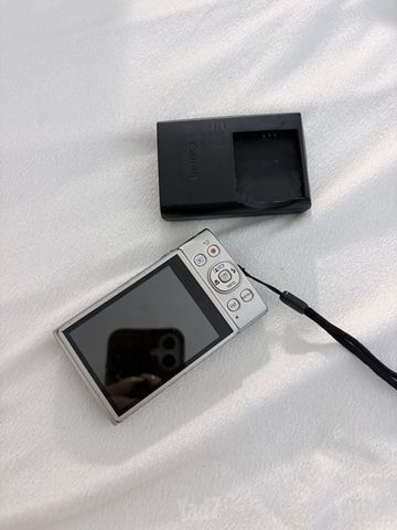 מצלמת canon ixy 650