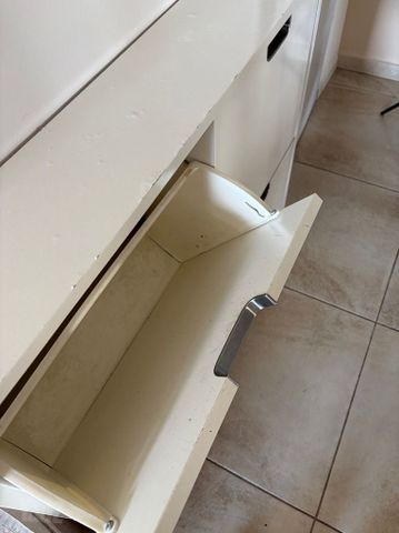 ארונית נעליים