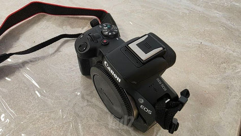 מצלמה Canon EOS R50