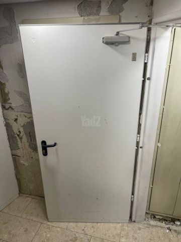 דלת אש