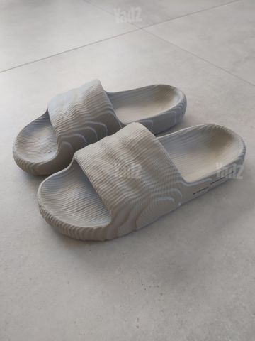 כפכפי adilette 22